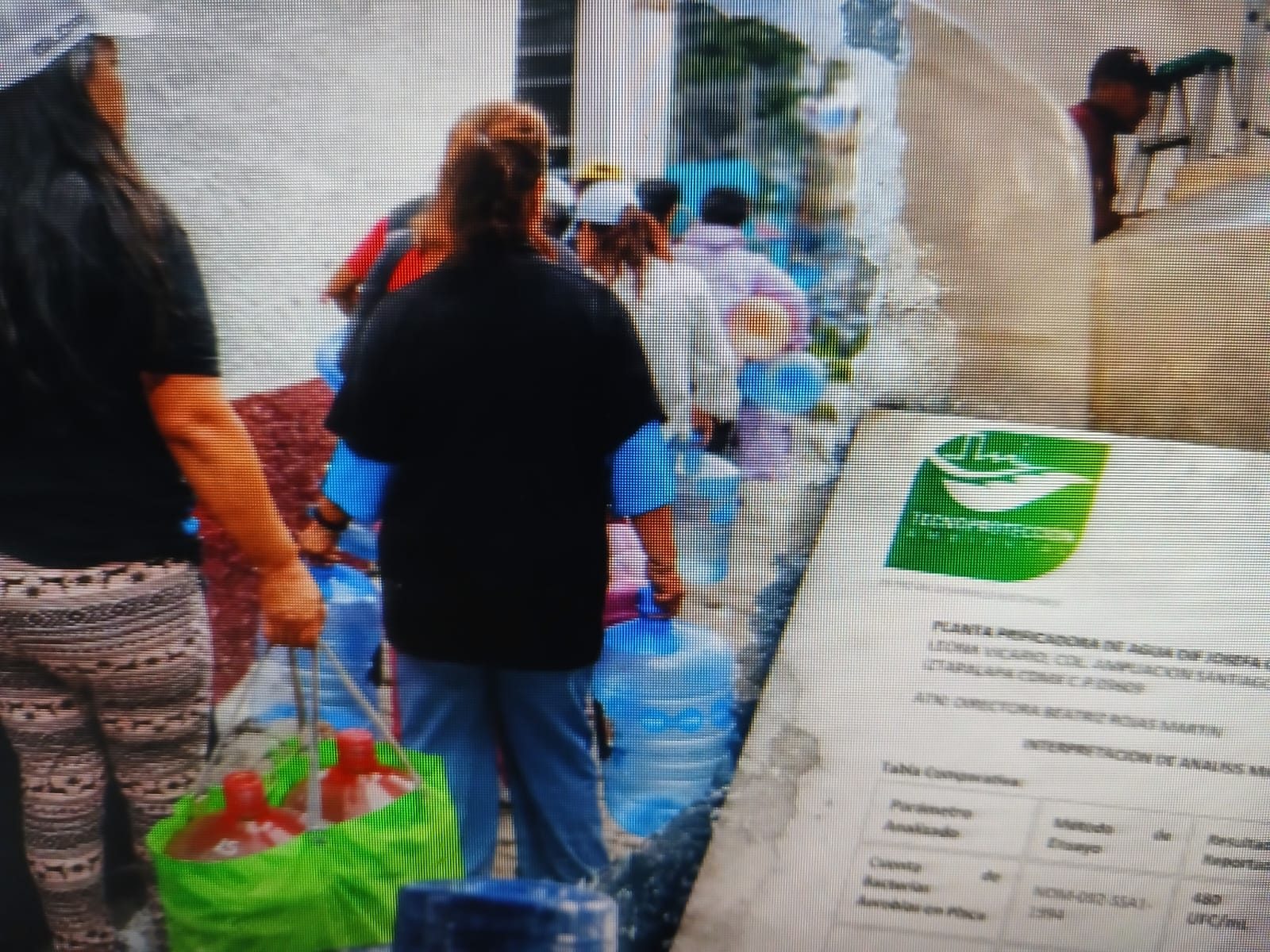 Vende DIF de la Ciudad de México agua insalubre
