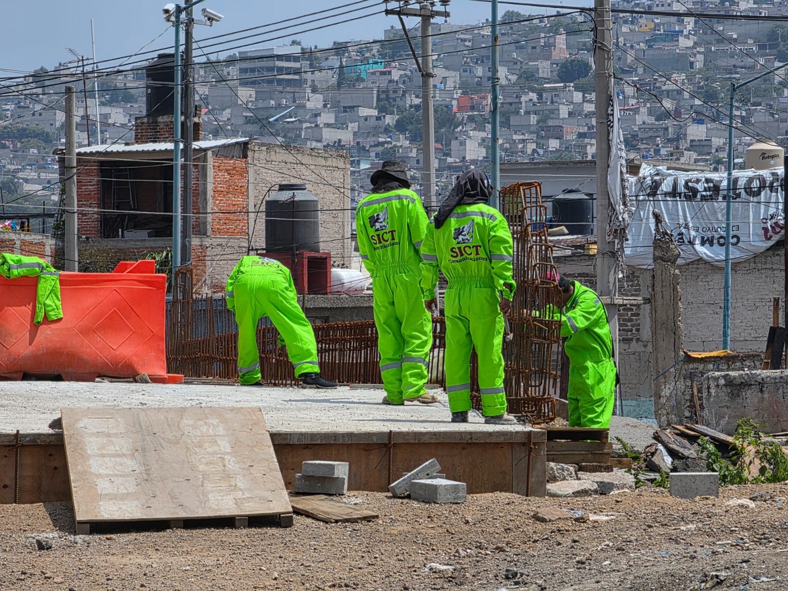 Gobierno de Chimalhuacán rehabilita el Puente San Lorenzo que une este municipio con Nezahualcóyotl